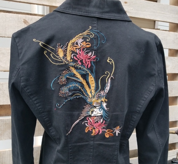 Black cotton jacket with colorful embroidery - Picture 2 of 7